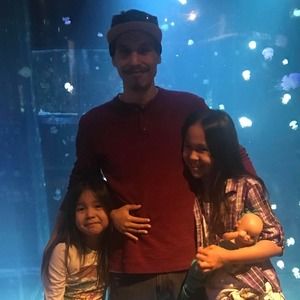 Meet your Posher, Elias